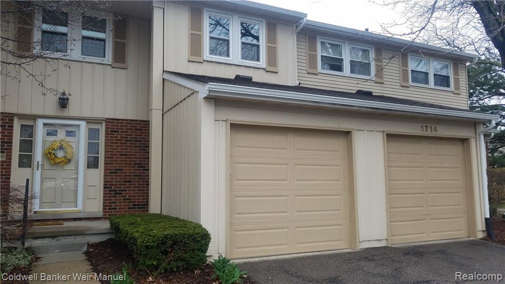 1716 Brentwood Dr - Photo 1