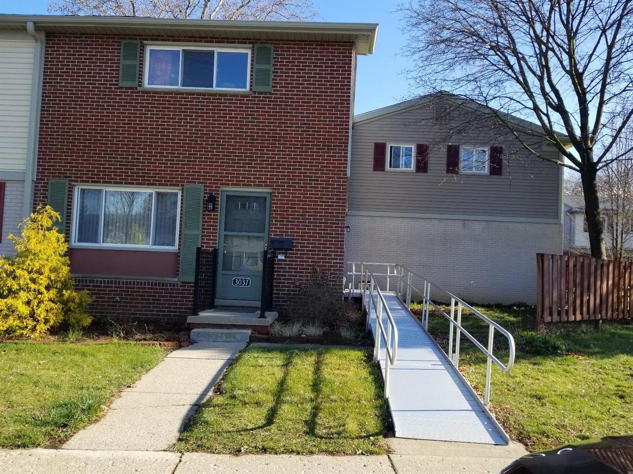 3037 Williamsburg - Photo 1