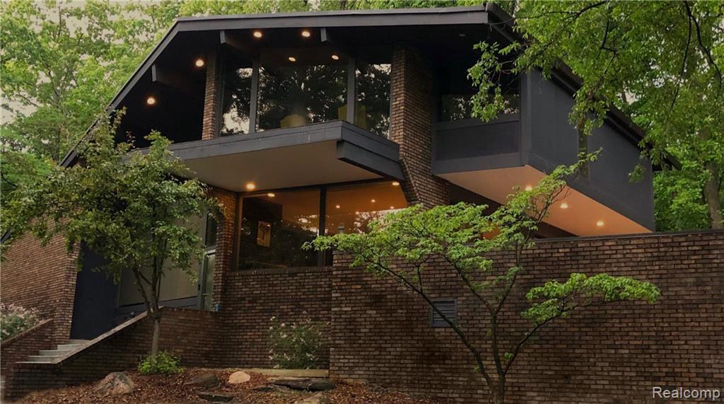 700 Spring Valley Rd - Photo 1