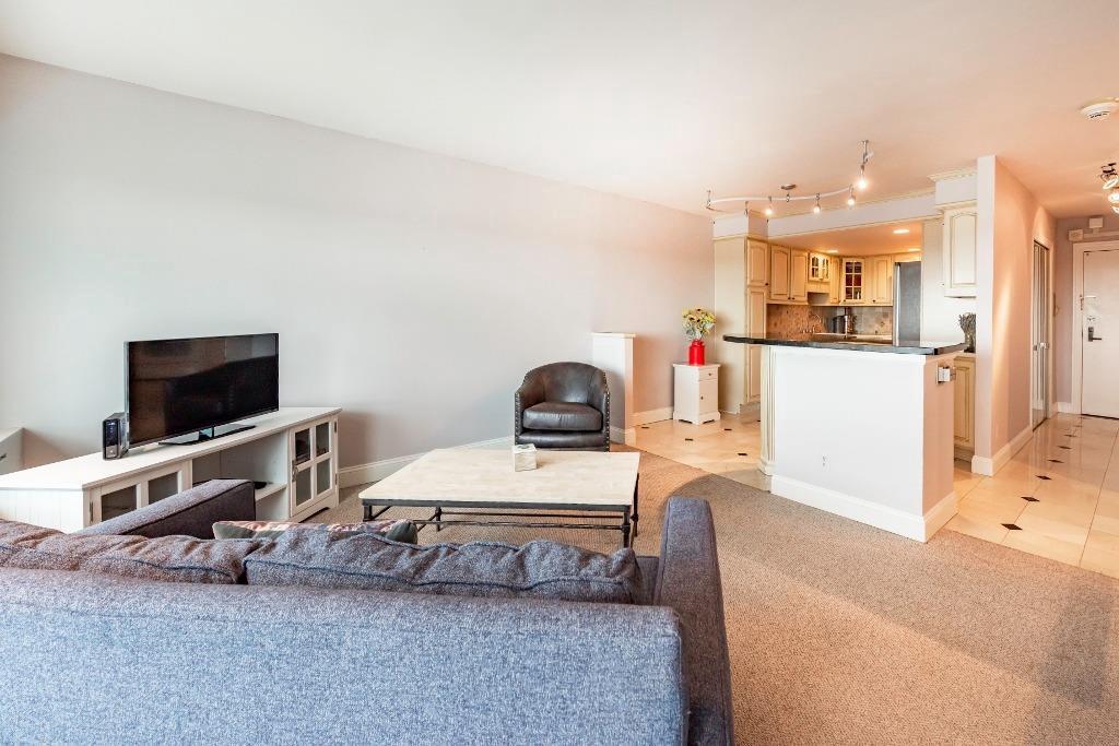 555 William St - Photo 1