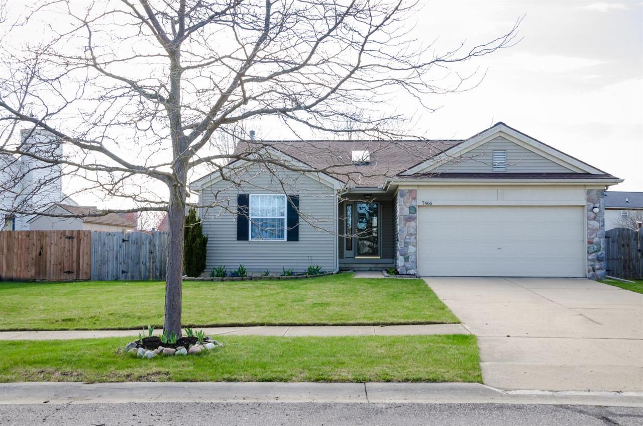 7466 Willow Creek Dr - Photo 1