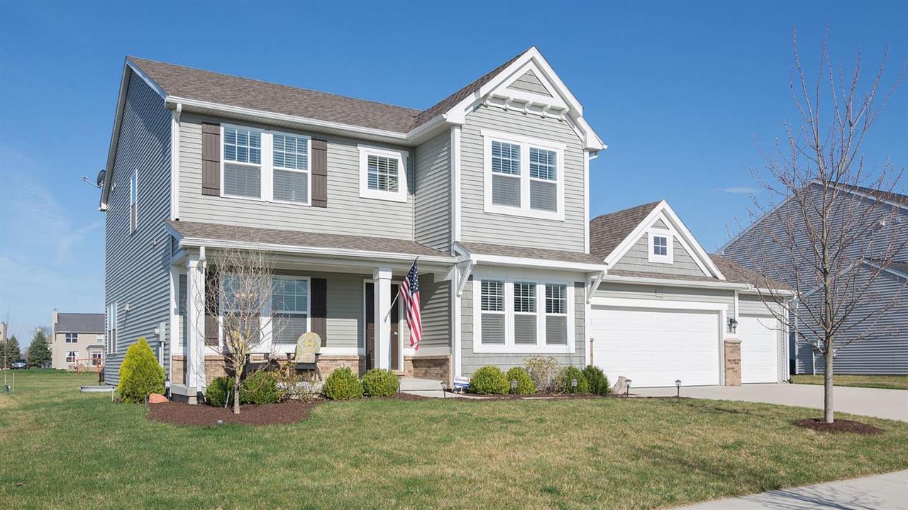 9168 Chambord Dr - Photo 1