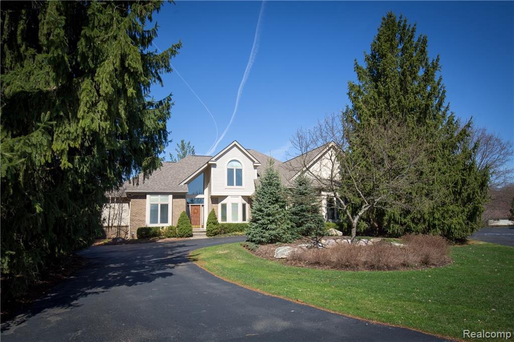 6630 Park Valley Dr - Photo 1