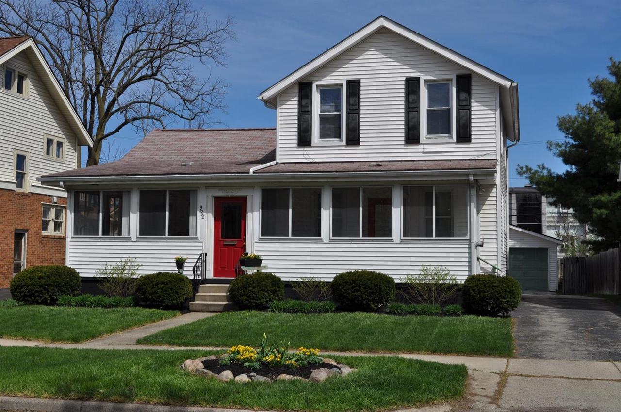 922 Sheridan St - Photo 1