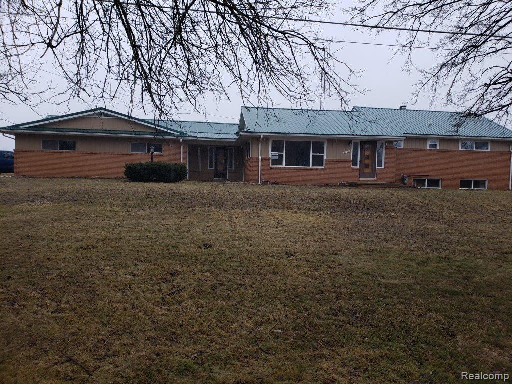 1975 Lake Pleasant Rd - Photo 1