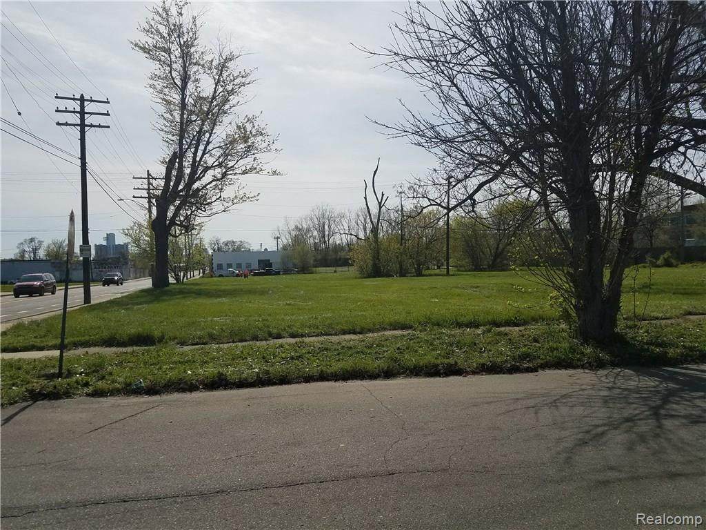1057 Canton - Photo 1