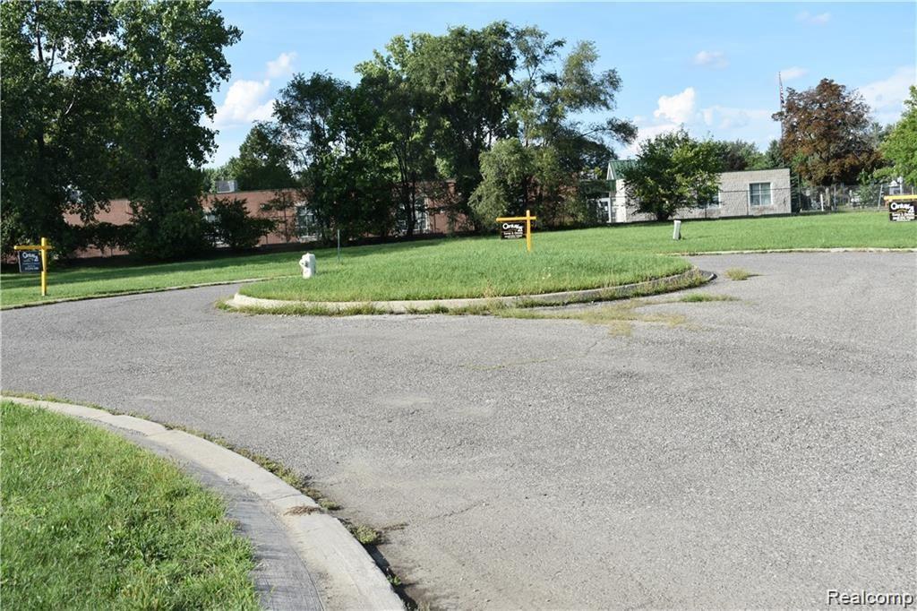 332 Francesco Crt - Photo 1