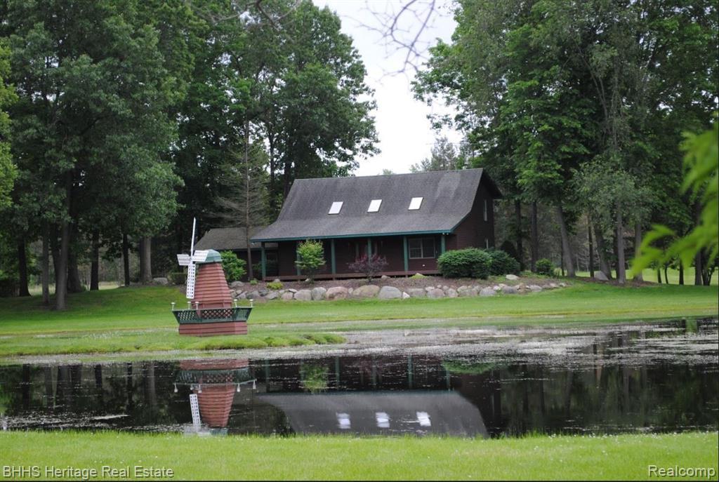 2179 Bowen Rd - Photo 1
