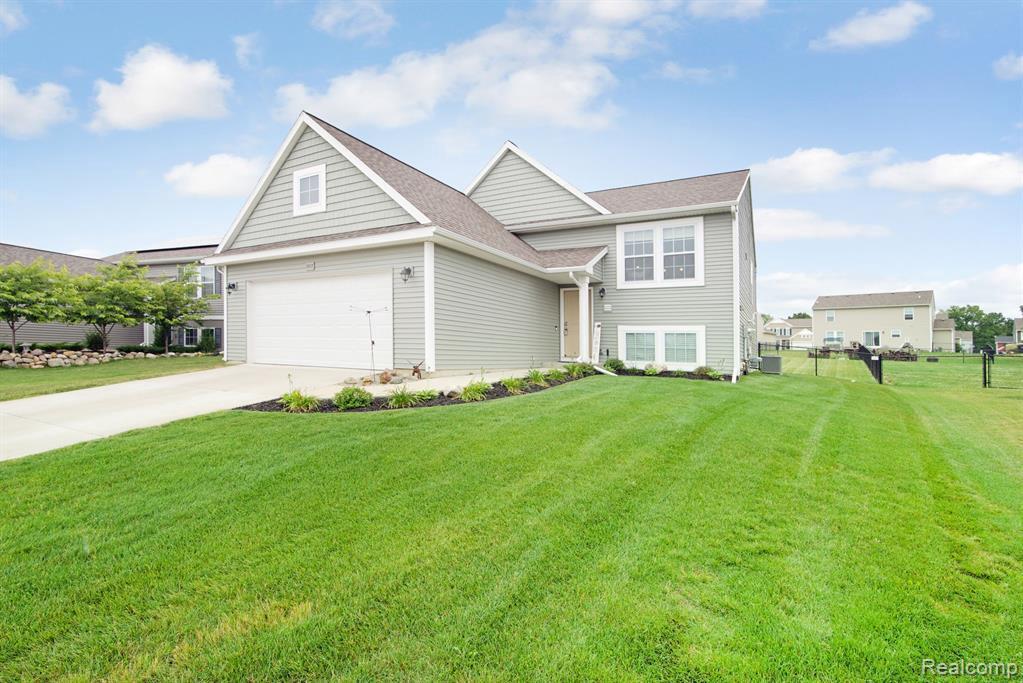 3517 Amber Oaks Dr - Photo 1