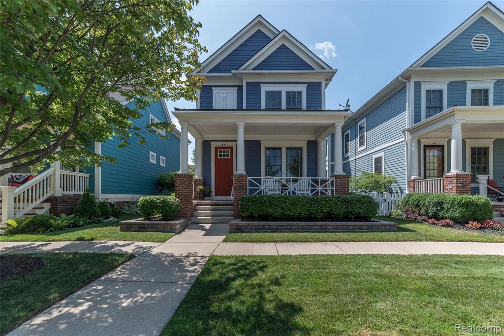 400 Roosevelt St - Photo 1