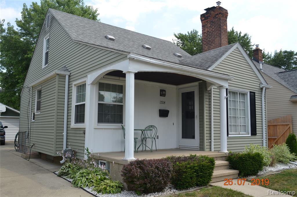1704 Altadena Ave - Photo 1
