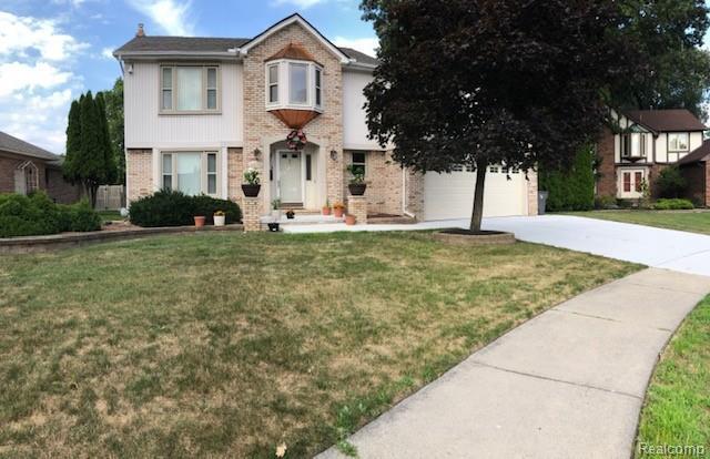 44110 Pentwater Dr - Photo 1