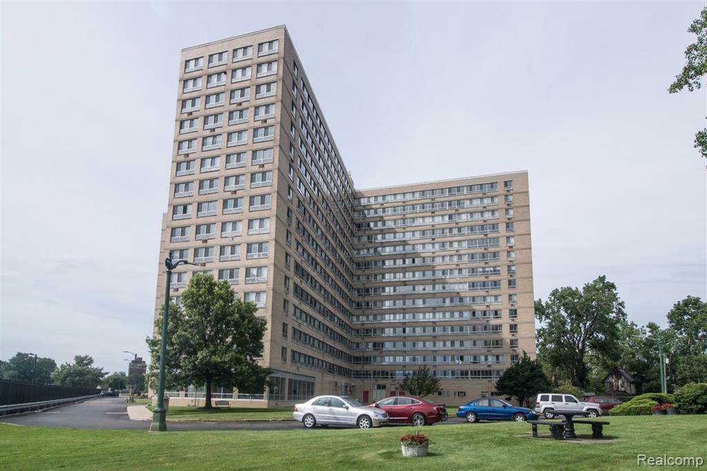 8900 Jefferson Ave - Photo 1