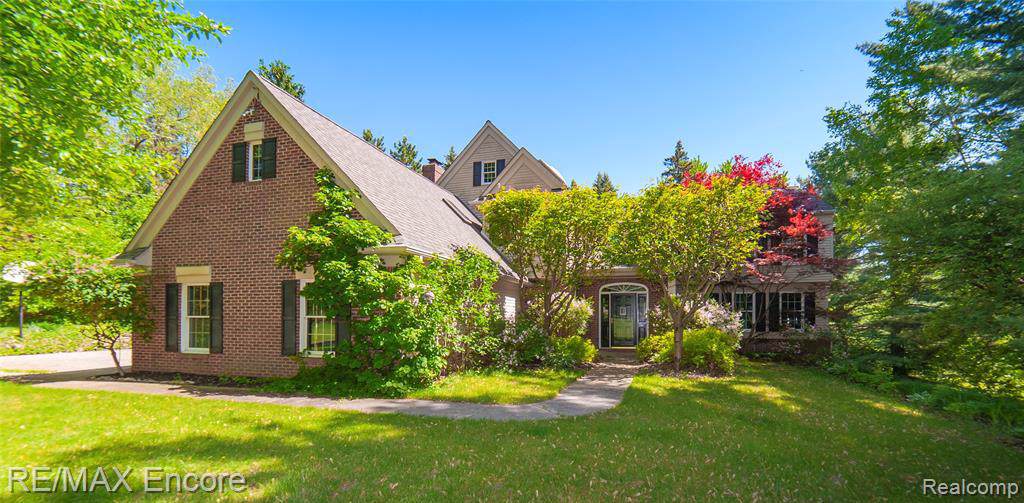 9925 Rattalee Lake Rd - Photo 1