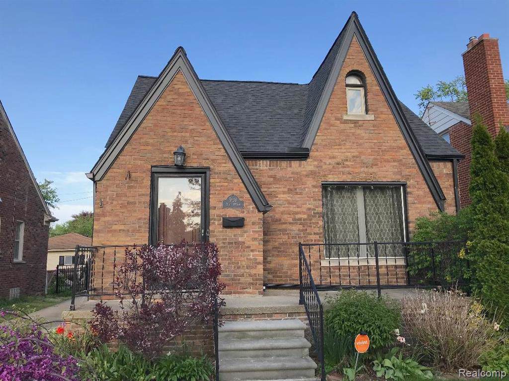 940 Rosevere Ave - Photo 1