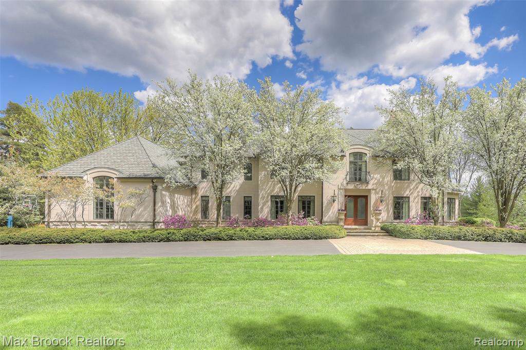 372 Barden Rd - Photo 1