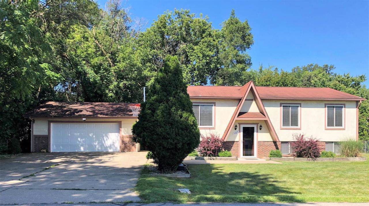 485 Eastman St - Photo 1