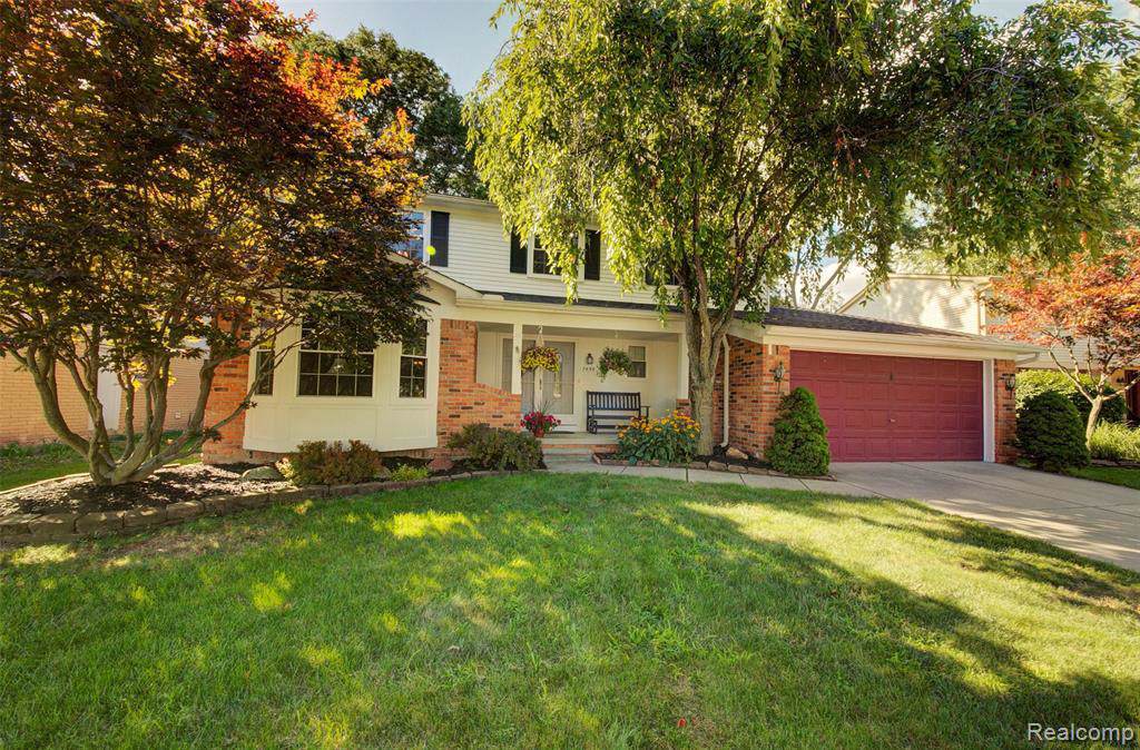 7459 Admiralty Dr - Photo 1