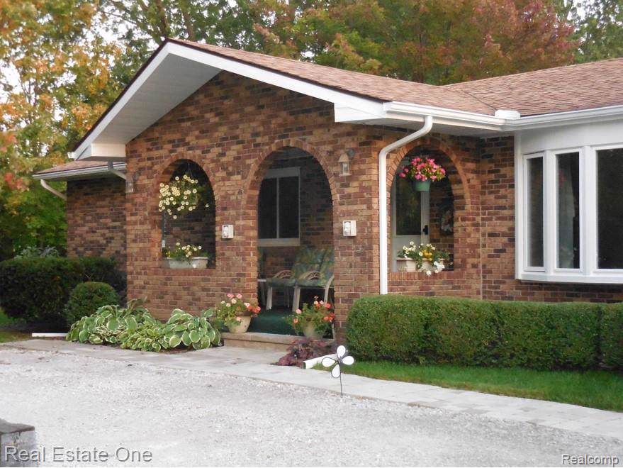 6300 Clyde Rd - Photo 1