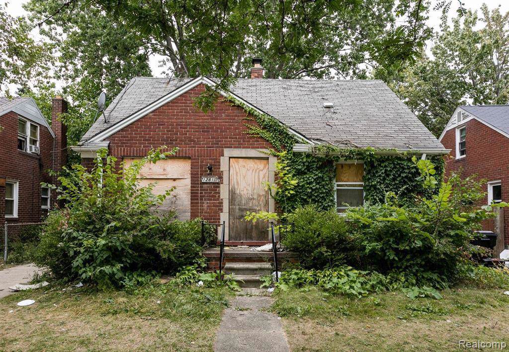 12815 Riad St - Photo 1