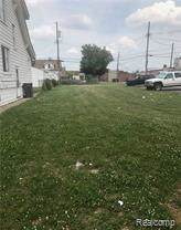 7232 Maple - Photo 1