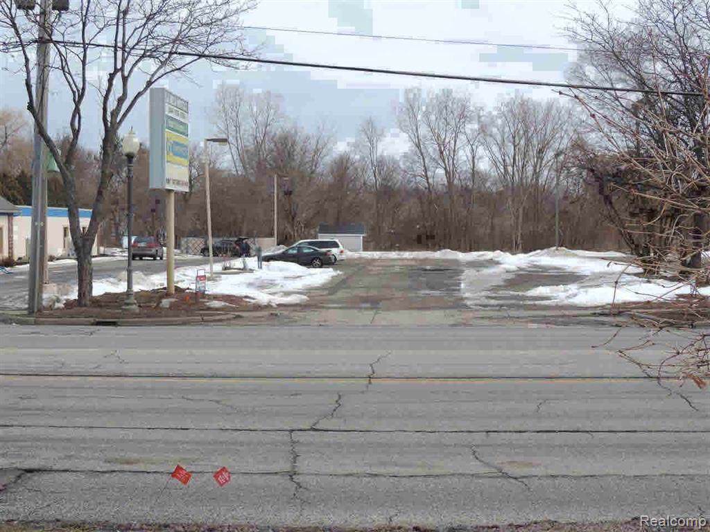 11319 Saginaw St - Photo 1