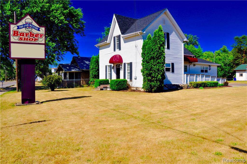 602 Saginaw St - Photo 1