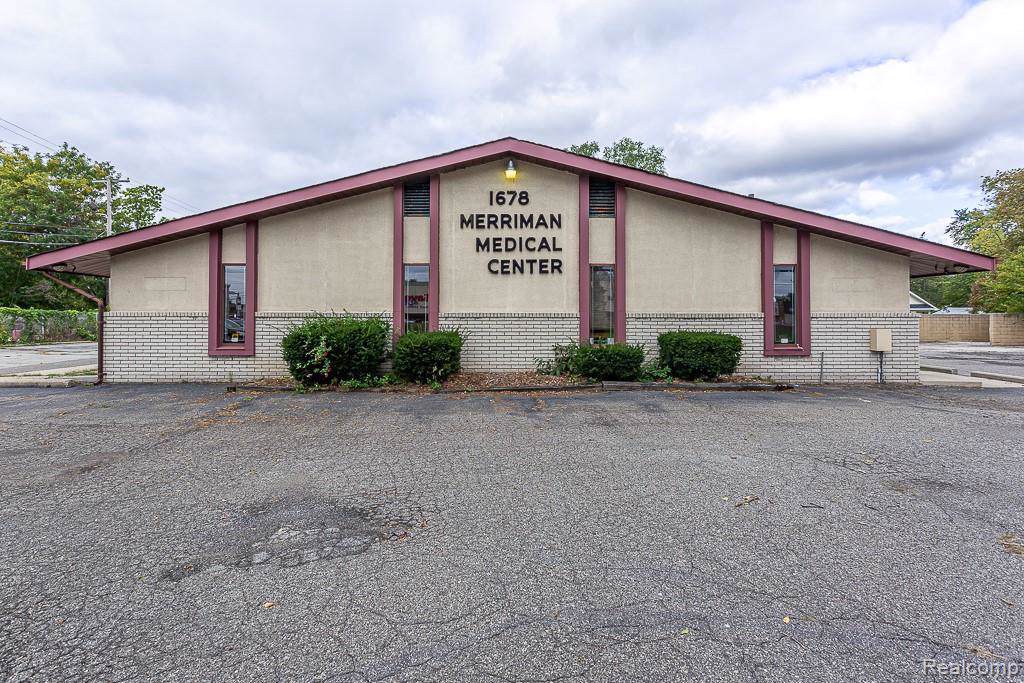 1678 Merriman Rd - Photo 1