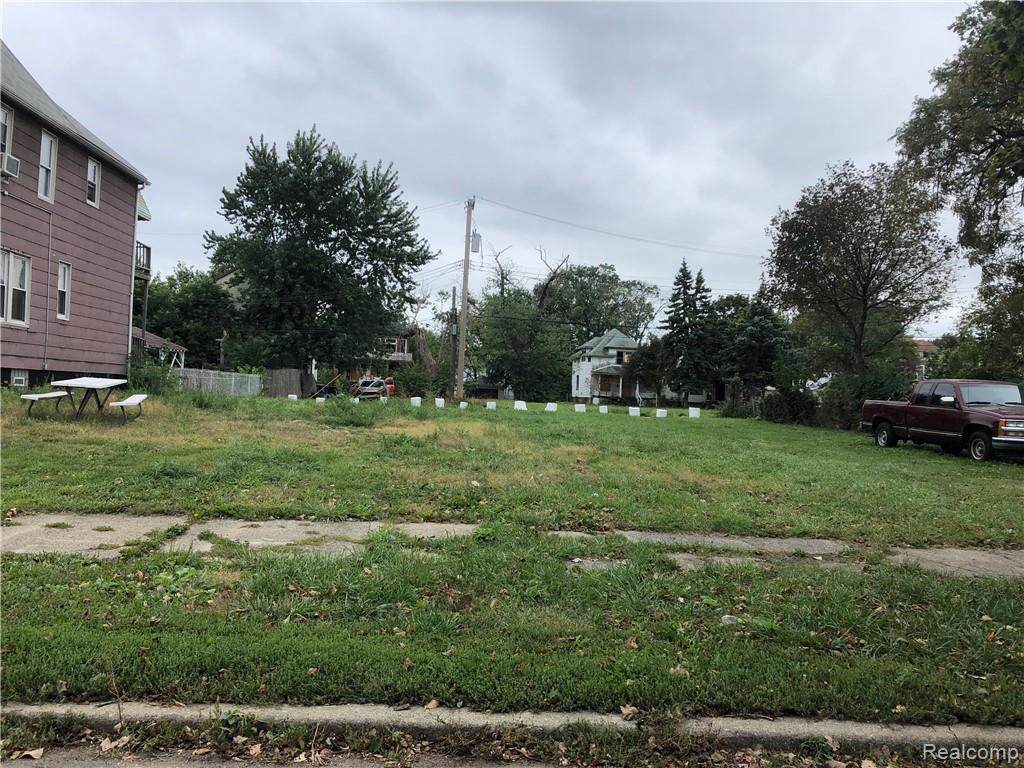2645 Ferry Park St - Photo 1