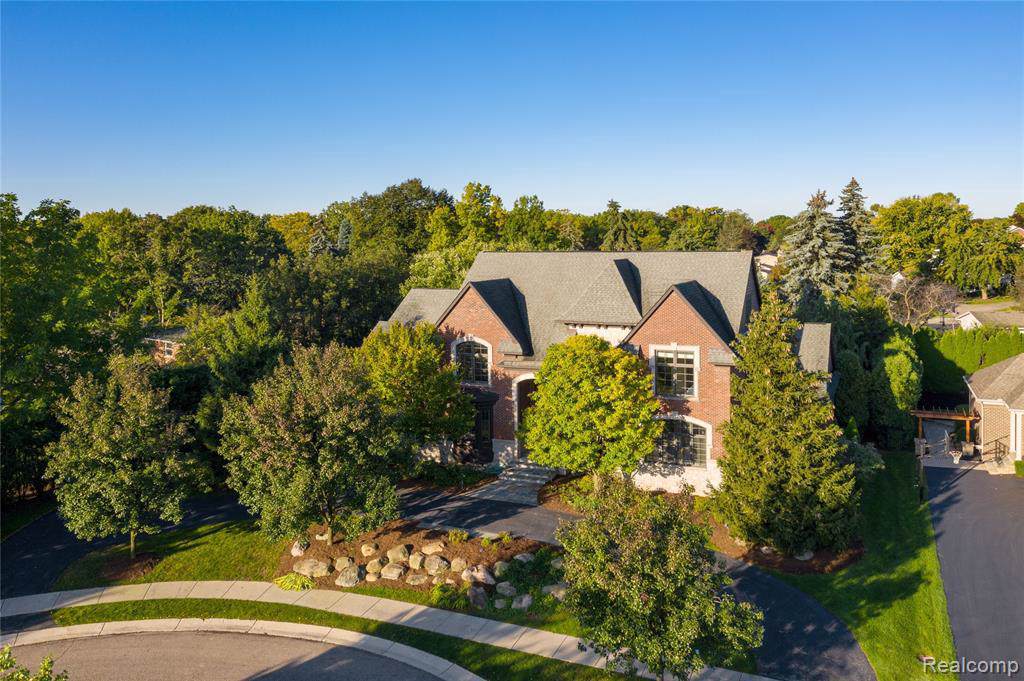 3630 Pine Hill Crt - Photo 1