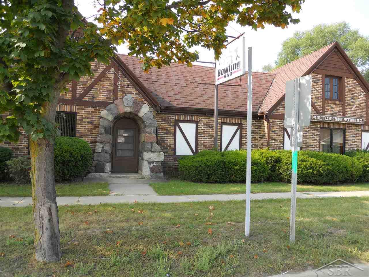 957 Huron Ave - Photo 1