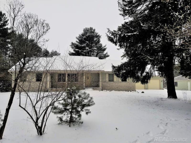 2800 Lakeshore Rd - Photo 1