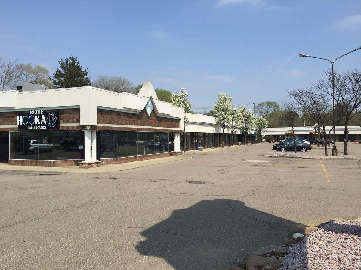 49648 Van Dyke - Photo 1