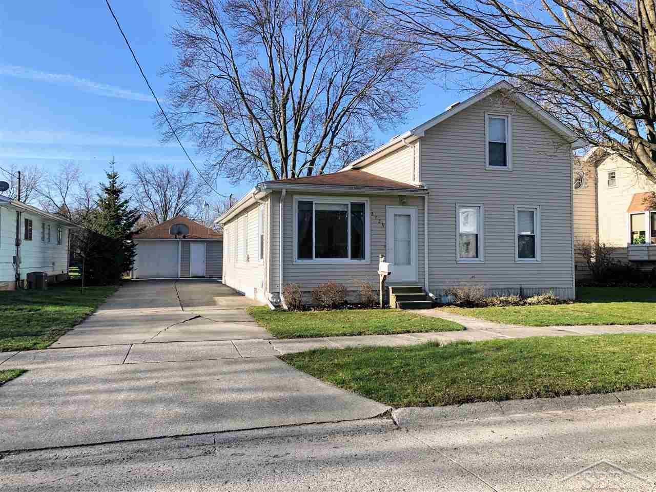 2729 Schemm - Photo 1