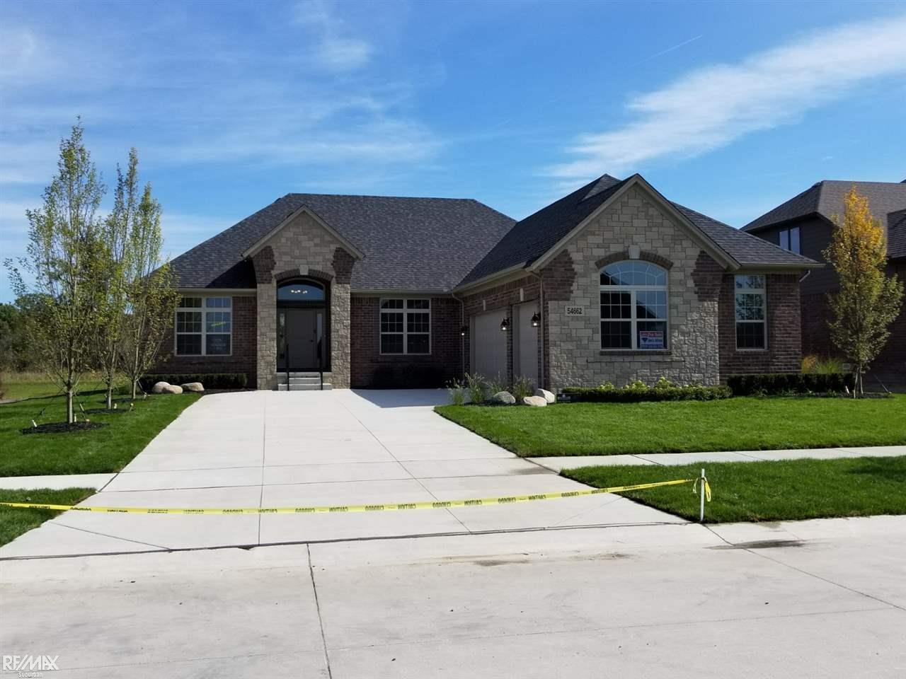 54662 Deadwood Road - Photo 1