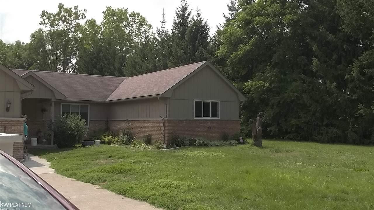 3045 Vincent Rd - Photo 1