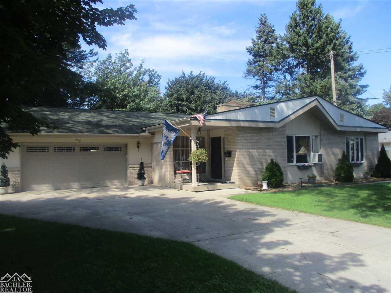 539 William - Photo 1
