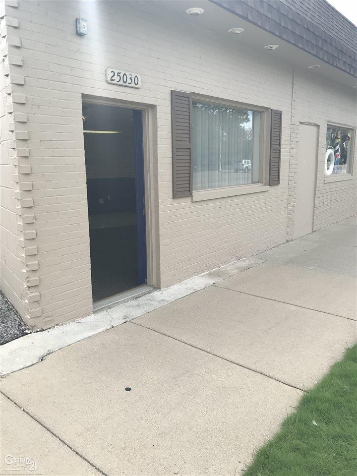 25030 Jefferson - Photo 1