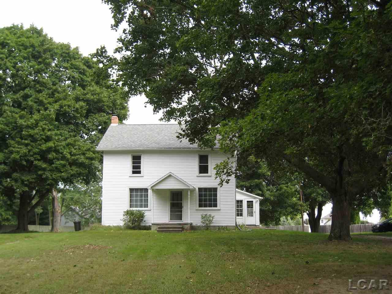 125 Burt - Photo 1