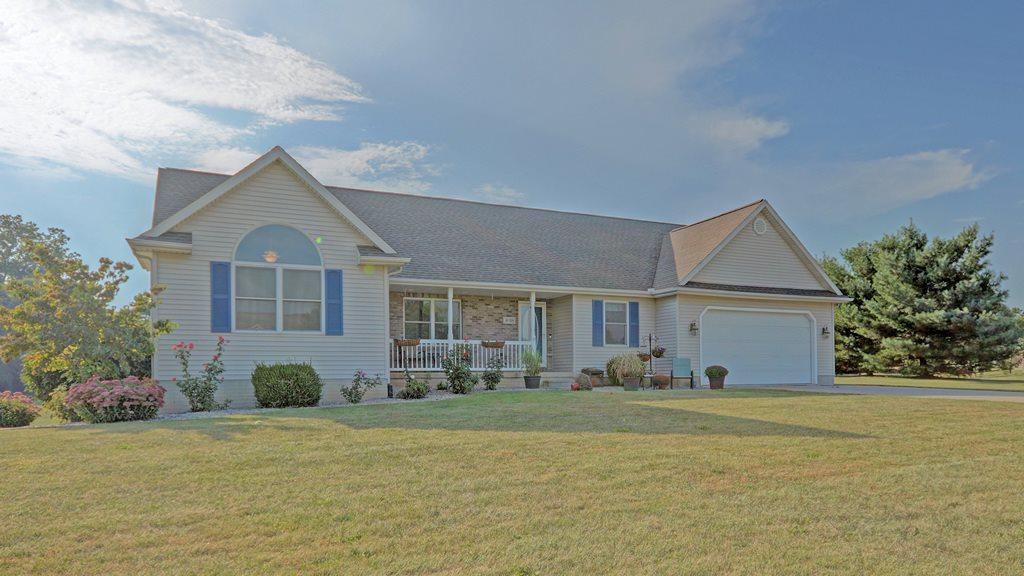 4018 Samantha Drive - Photo 1