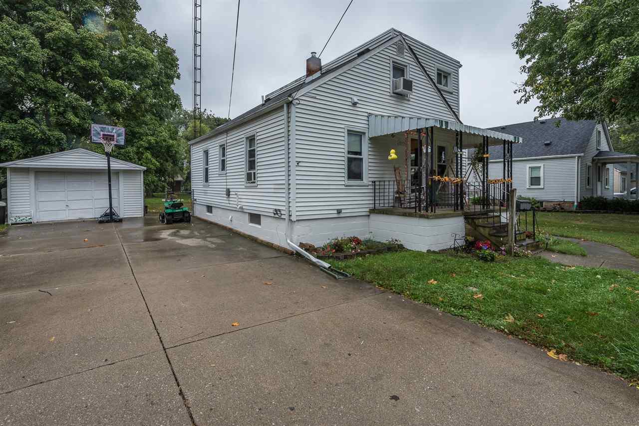 833 Navarre - Photo 1