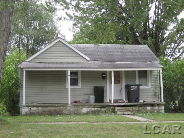 109 South - Photo 1