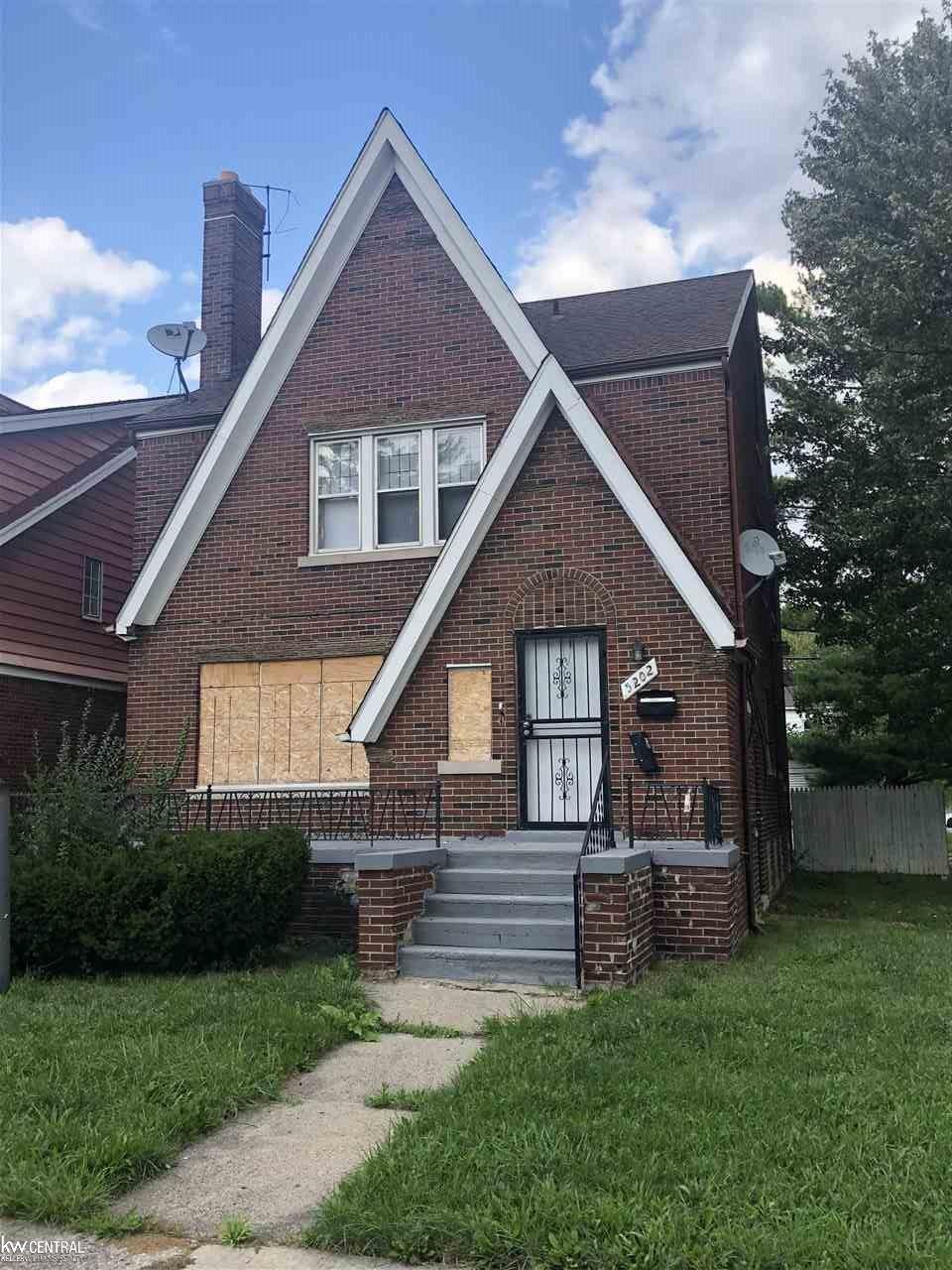 5202 Devonshire - Photo 1