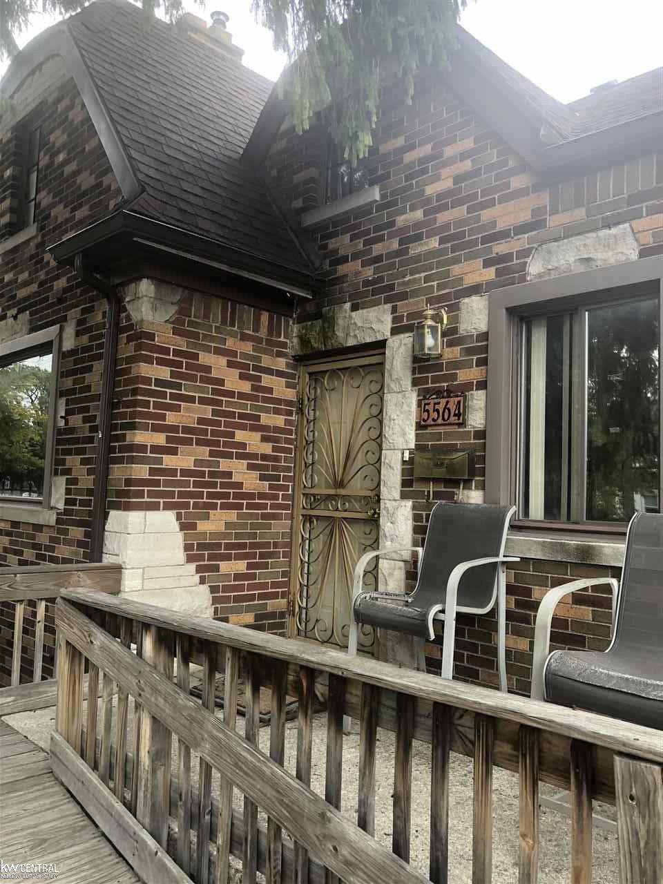5564 Audubon - Photo 1