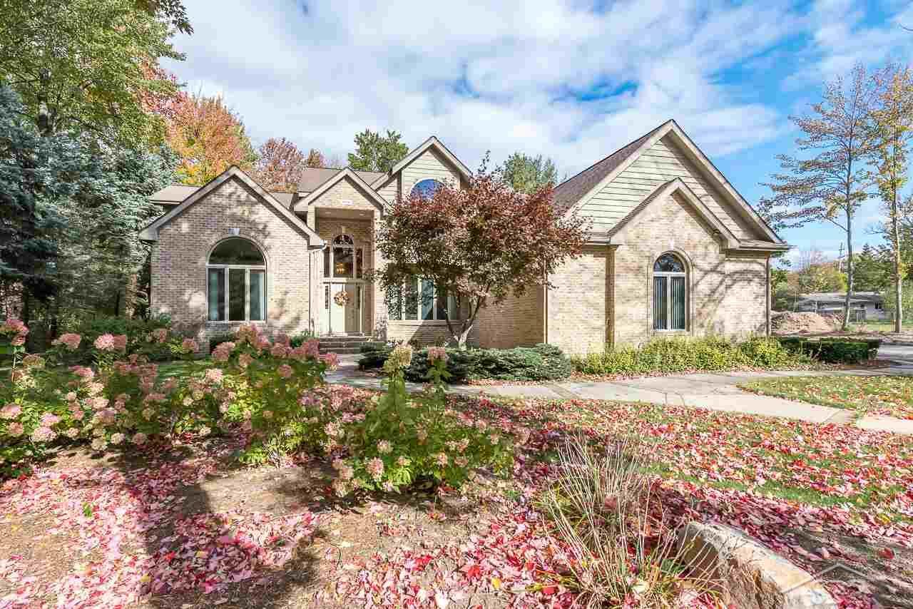 6006 Evergreen St. - Photo 1