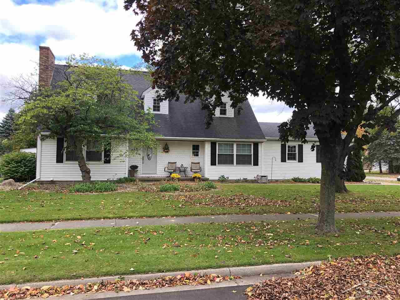 503 Leslie - Photo 1