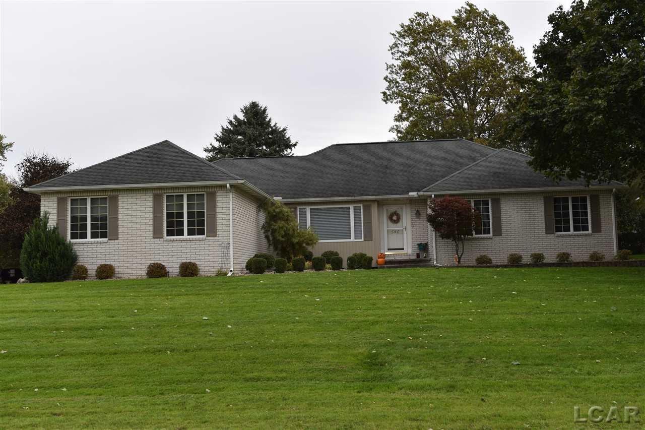 540 Meadowbrook Dr - Photo 1