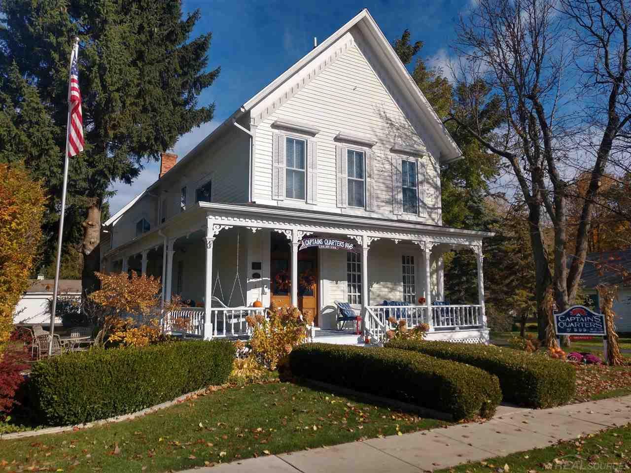 7277 Simons - Photo 1