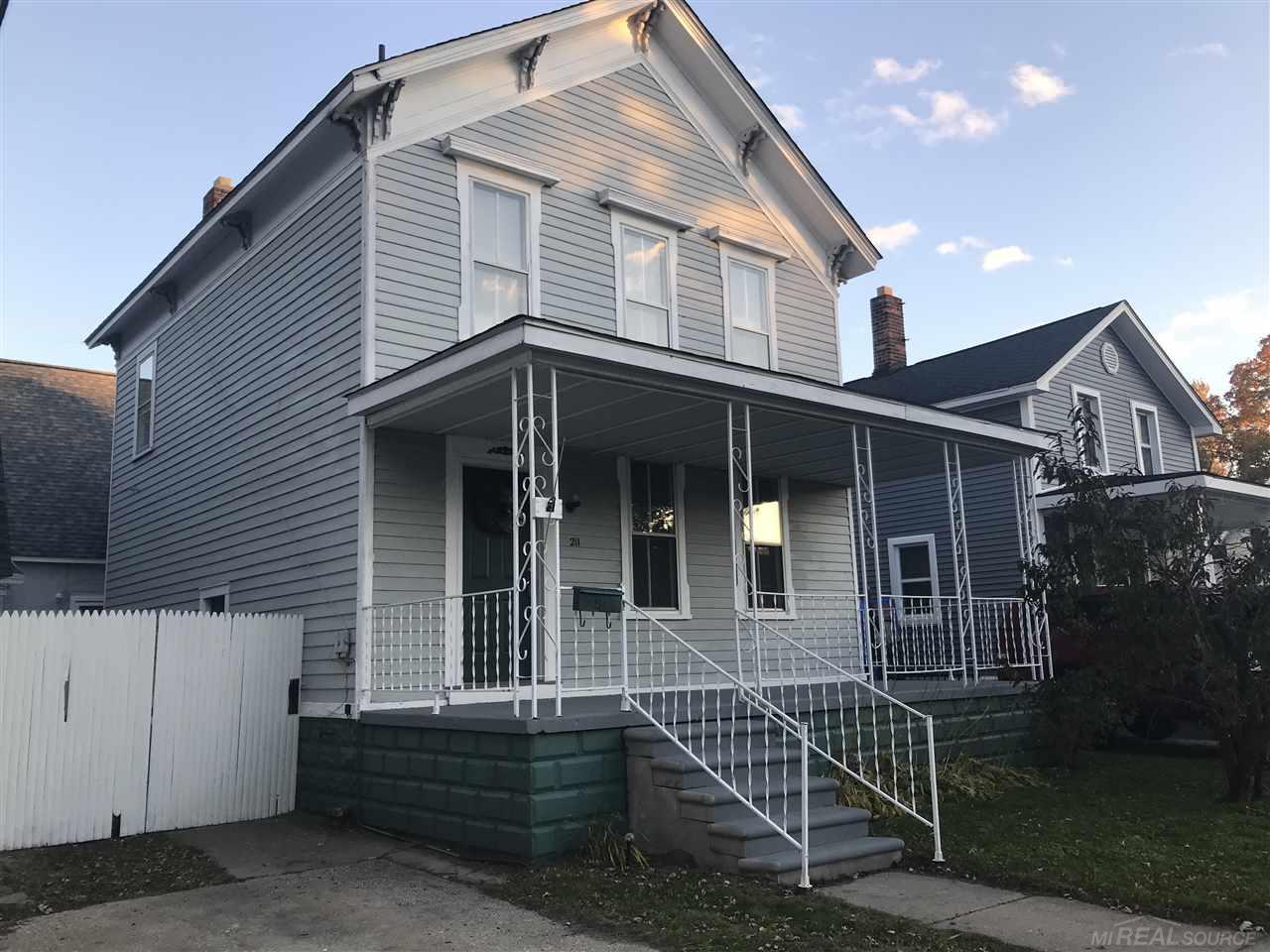 211 Main - Photo 1