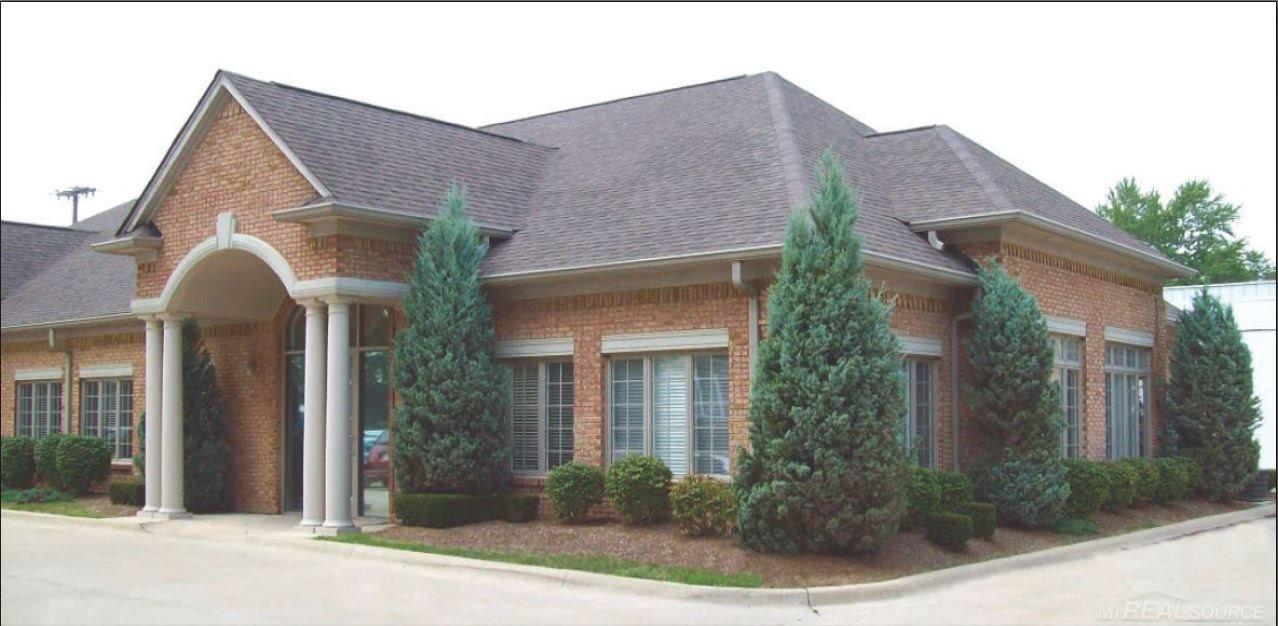 42560 Van Dyke - Photo 1